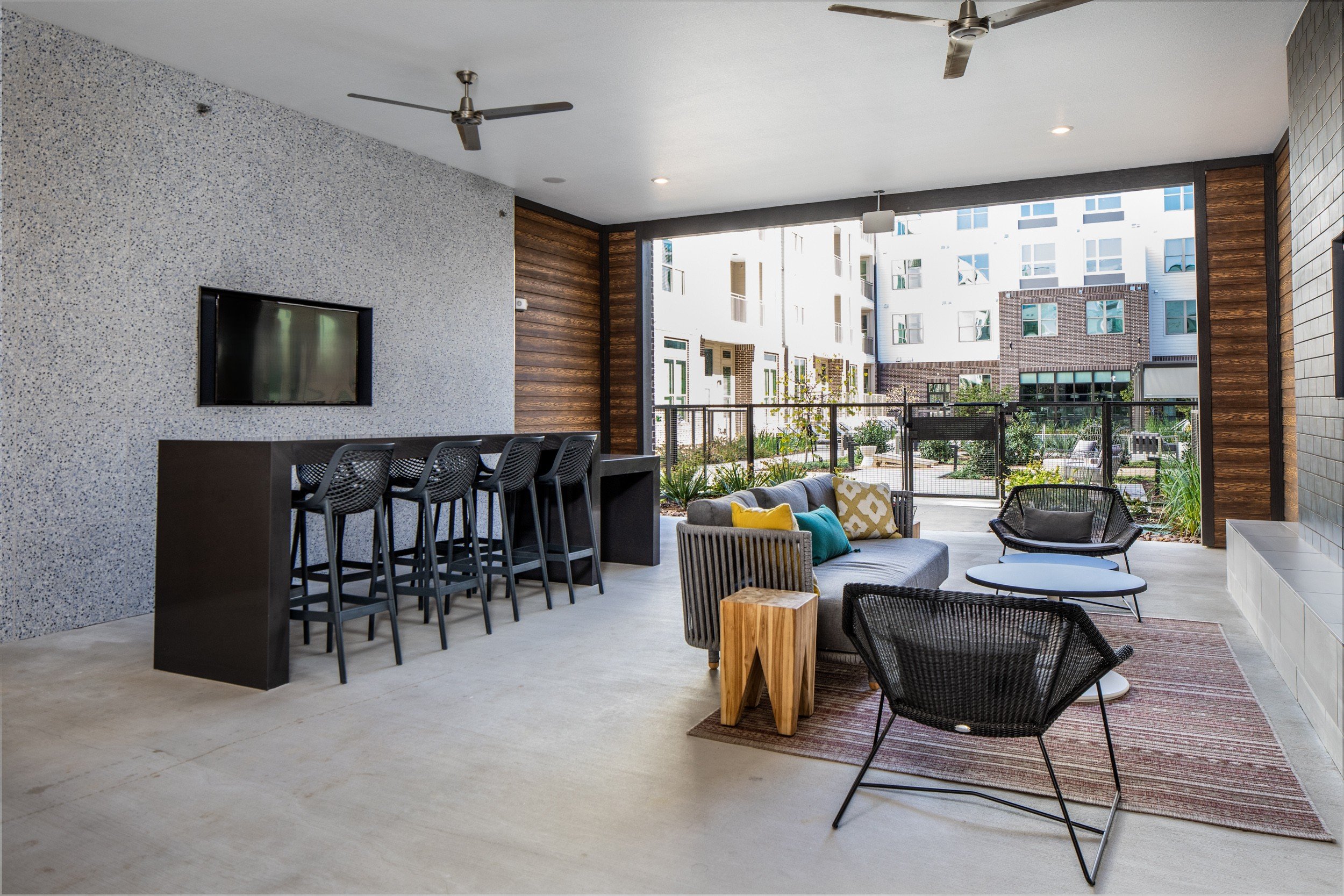 Courtyard and Resident Lounge